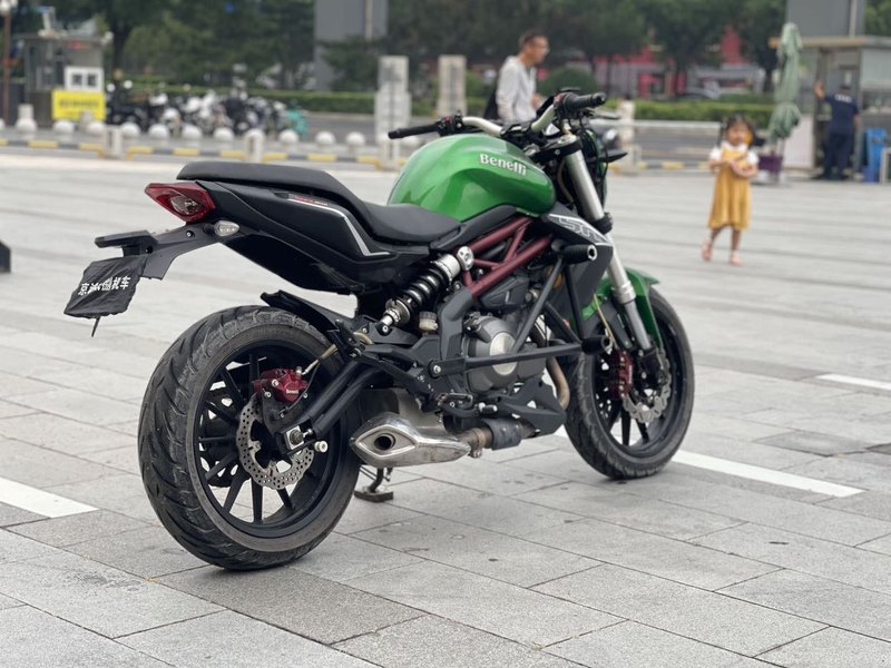 二手贝纳利蓝宝龙 BN302S