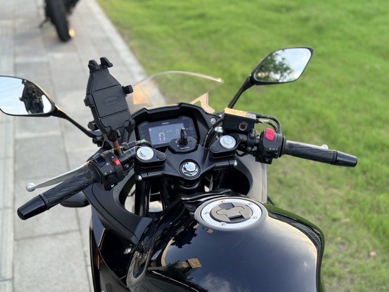 二手豪爵铃木GSX250R
