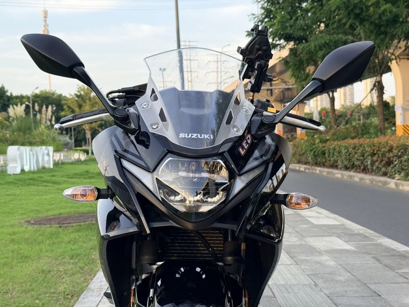 二手豪爵铃木GSX250R