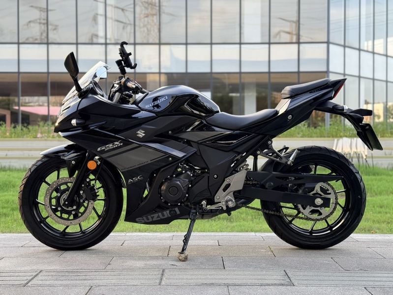 二手豪爵铃木GSX250R