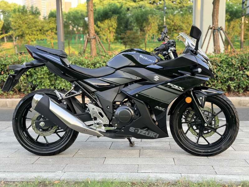 二手豪爵铃木GSX250R