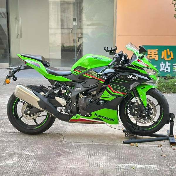 二手川崎ZX-4R