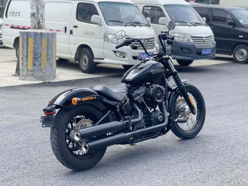 二手哈雷戴维森街霸 Street Bob