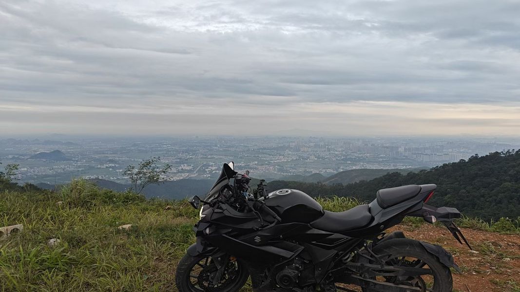 二手豪爵铃木GSX250R