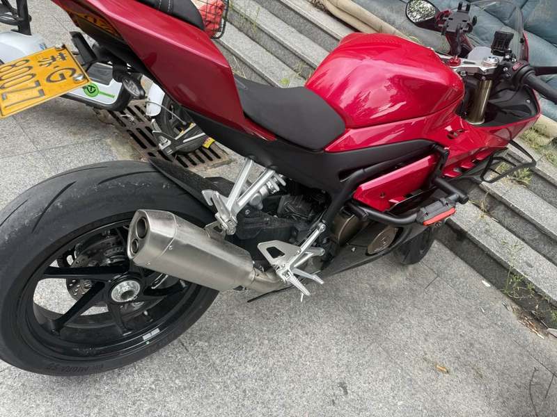 二手张雪机车500RR