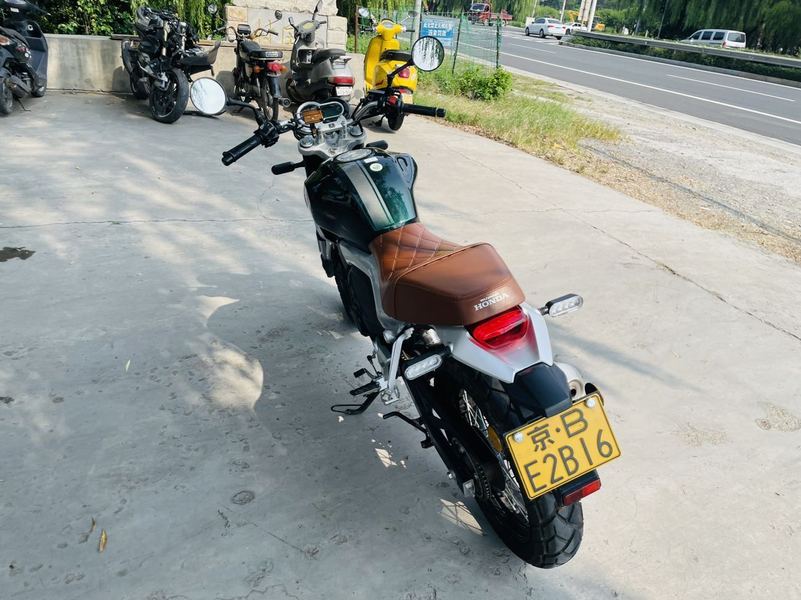 二手五羊本田鸷道 CB190SS