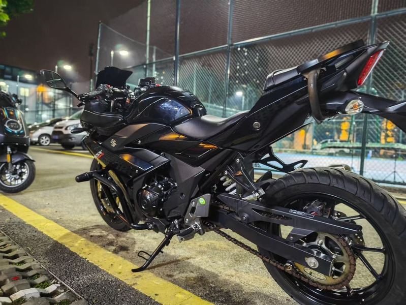 二手豪爵铃木GSX250R