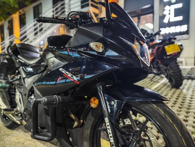二手豪爵铃木GSX250R