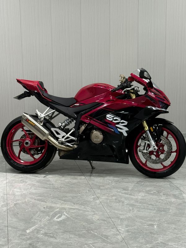 二手张雪机车500RR