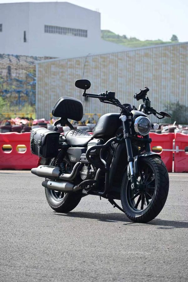 二手QJMOTOR闪300