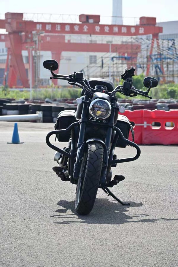 二手QJMOTOR闪300