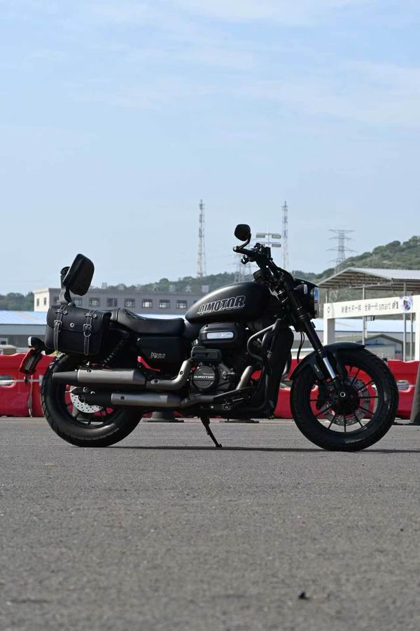 二手QJMOTOR闪300
