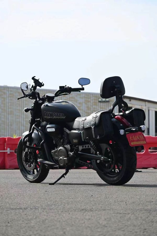 二手QJMOTOR闪300