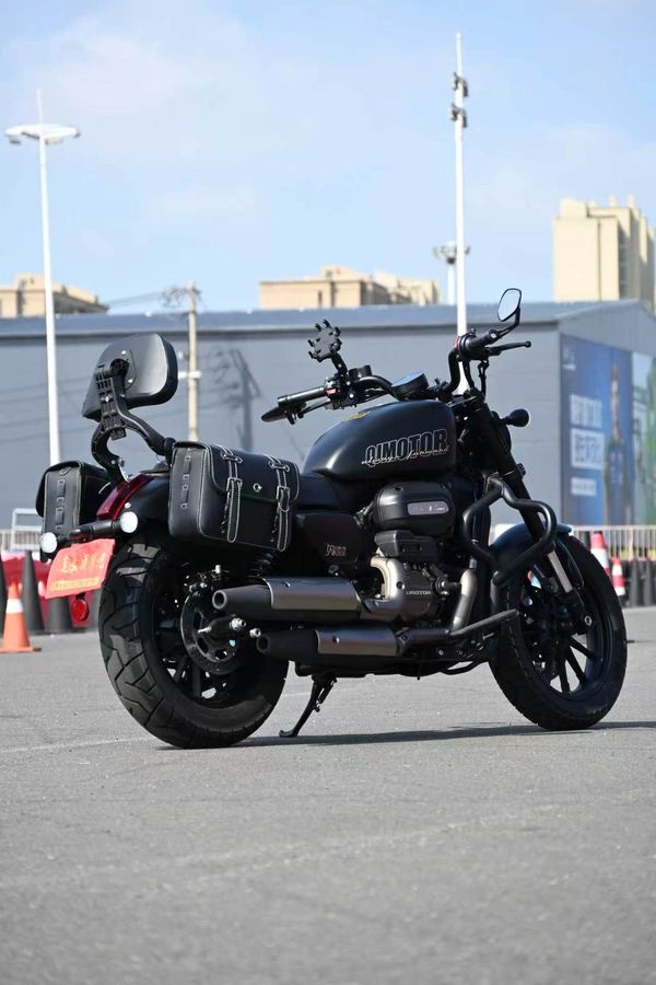 二手QJMOTOR闪300