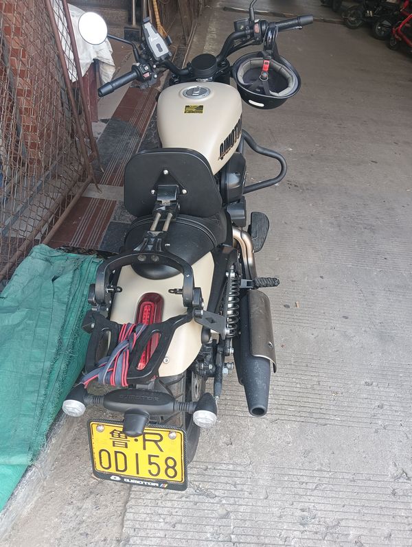 二手QJMOTOR闪300
