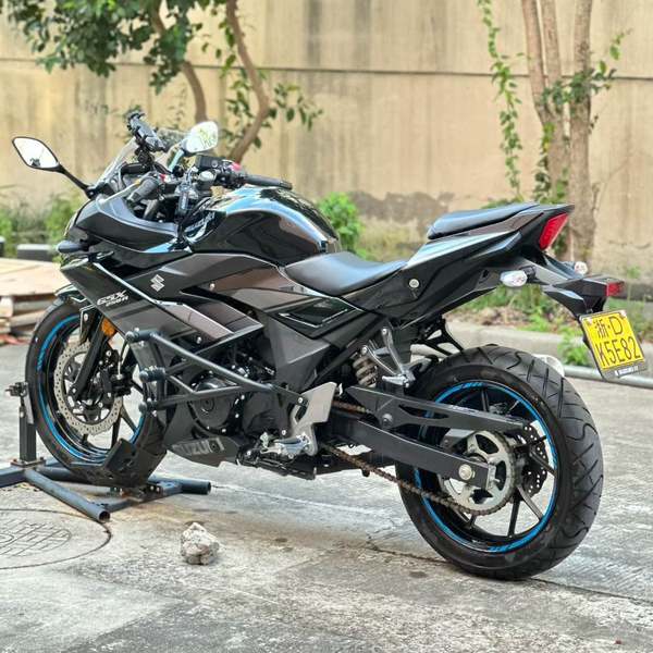 二手豪爵铃木GSX250R