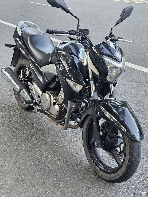 二手豪爵铃木骊驰 GW250