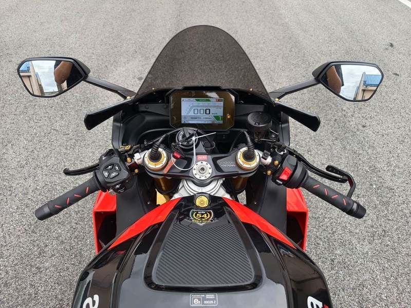 二手阿普利亚RSV4