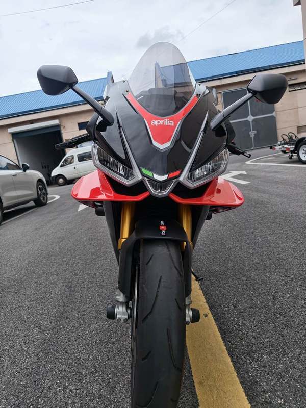 二手阿普利亚RSV4