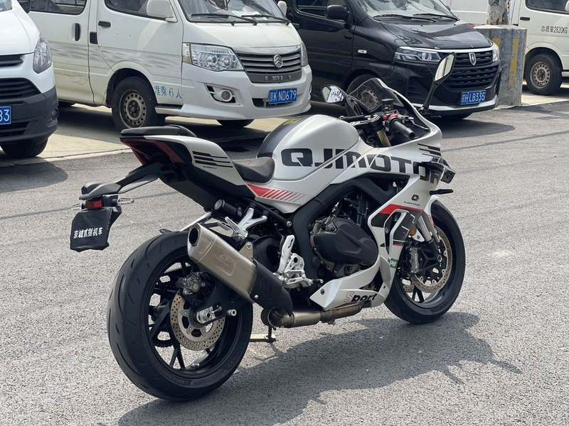 二手QJMOTOR赛800