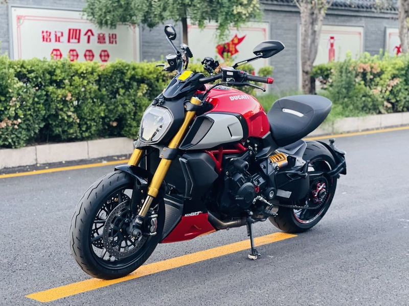 二手杜卡迪Diavel 