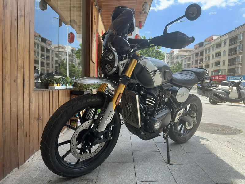 二手凯旋Scrambler 400 X
