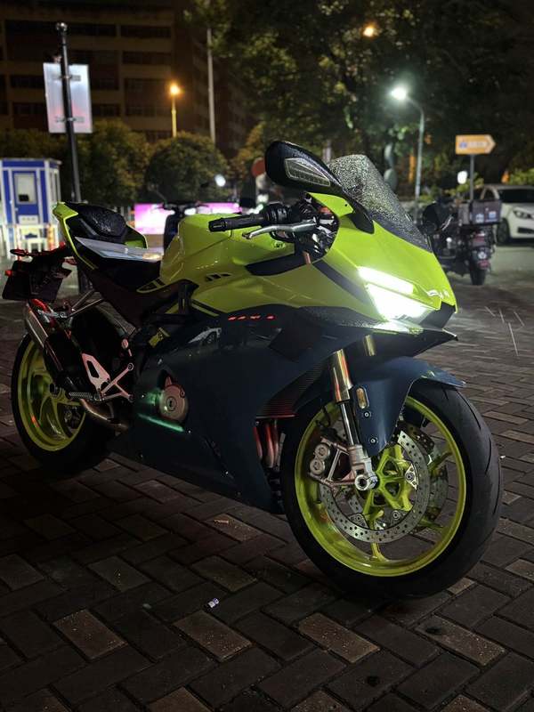 二手张雪机车500RR