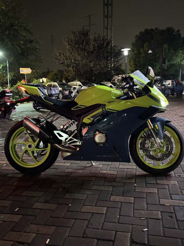 二手张雪机车500RR