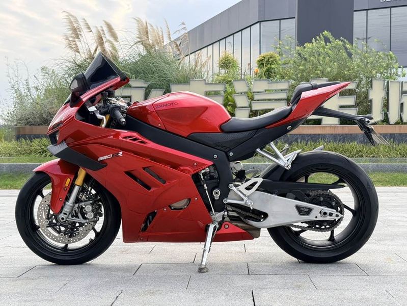 二手张雪机车820RR