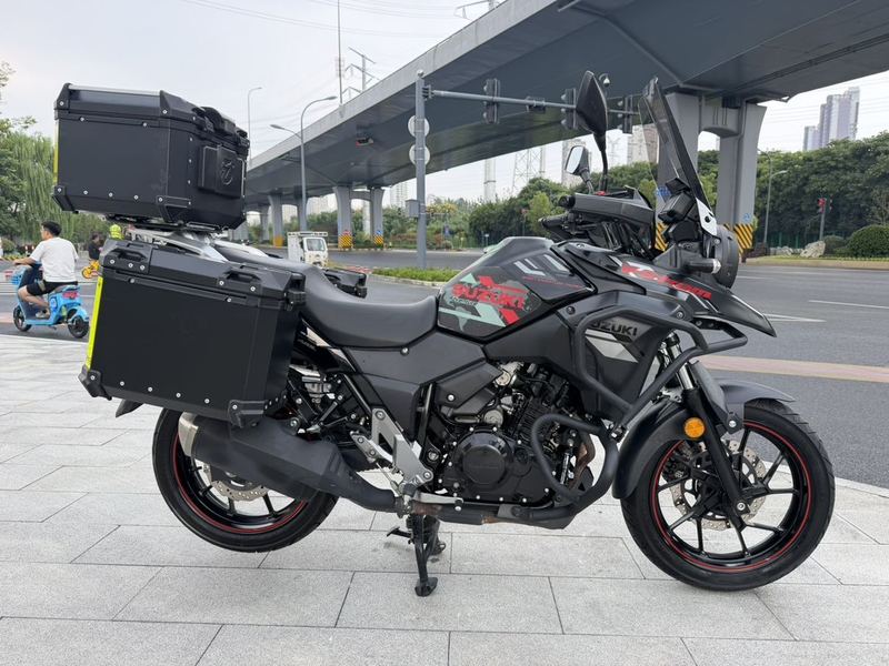 二手豪爵铃木DL250
