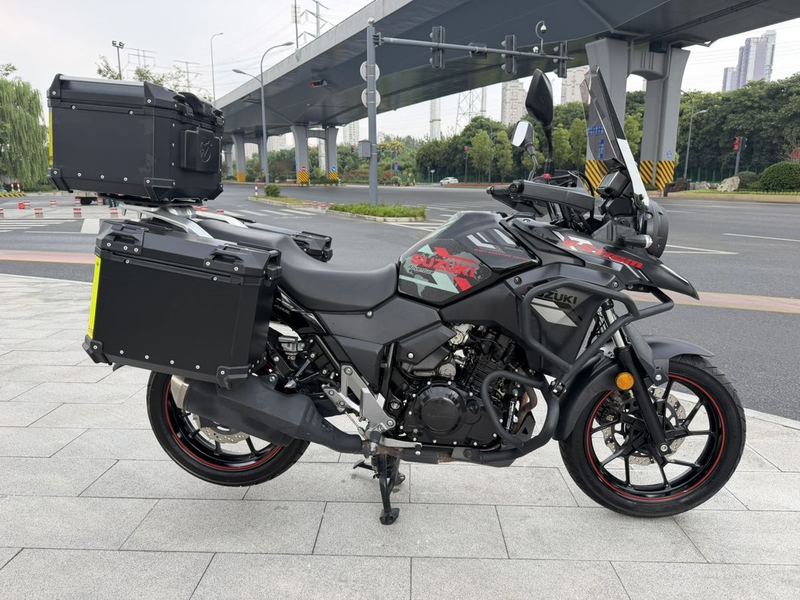 二手豪爵铃木DL250
