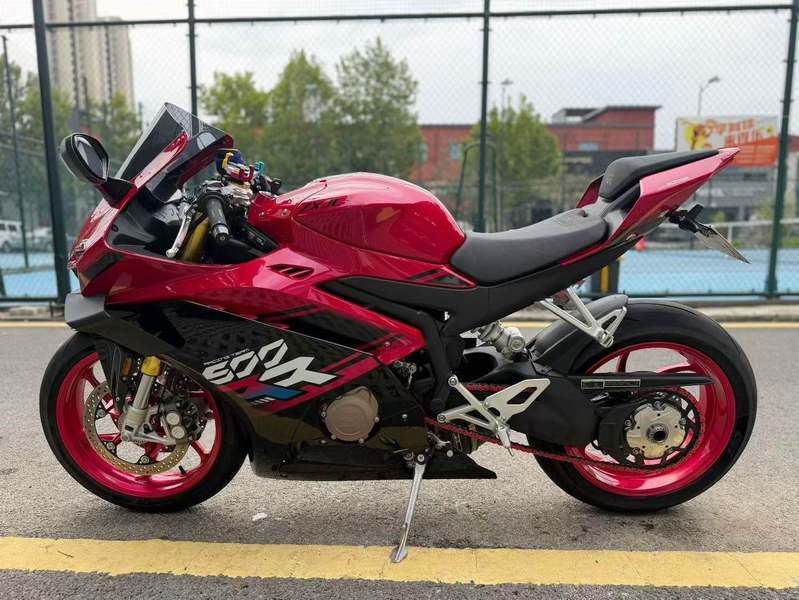 二手张雪机车500RR