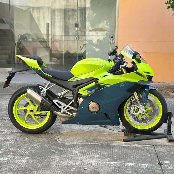 二手张雪机车500RR