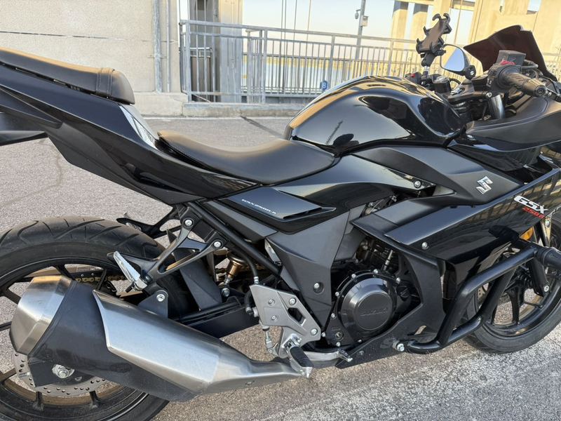 二手豪爵铃木GSX250R