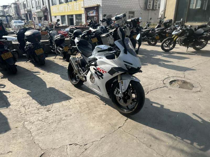 二手张雪机车500RR