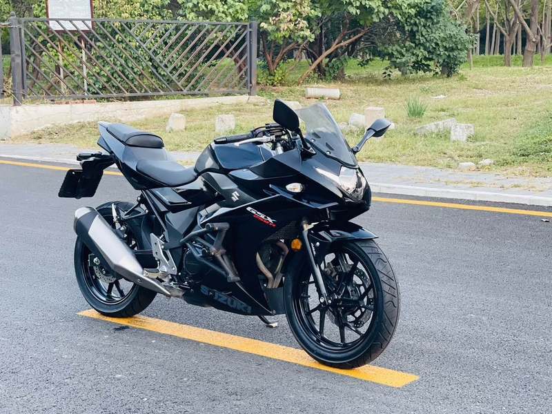 二手豪爵铃木GSX250R