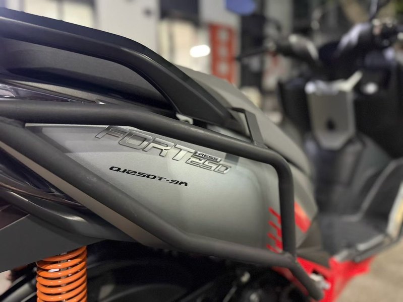 二手QJMOTOR鸿250