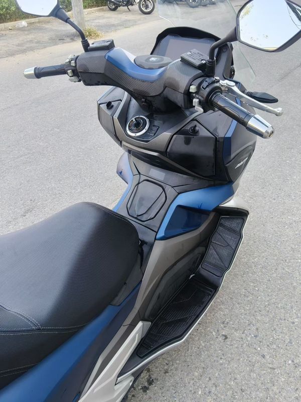 二手大阳V锐 ADV350