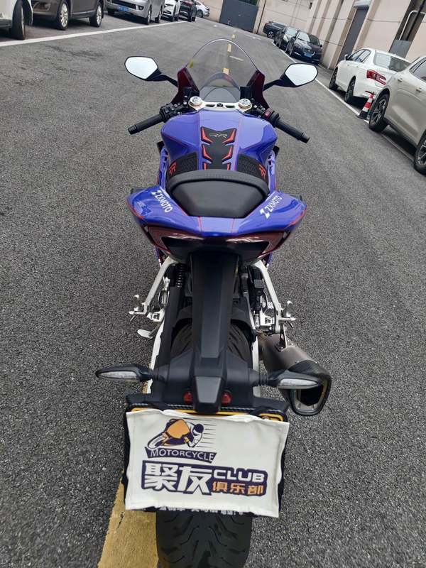 二手张雪机车820RR