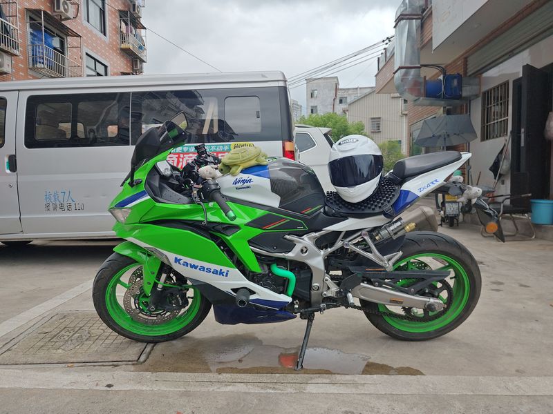 二手川崎ZX-4R