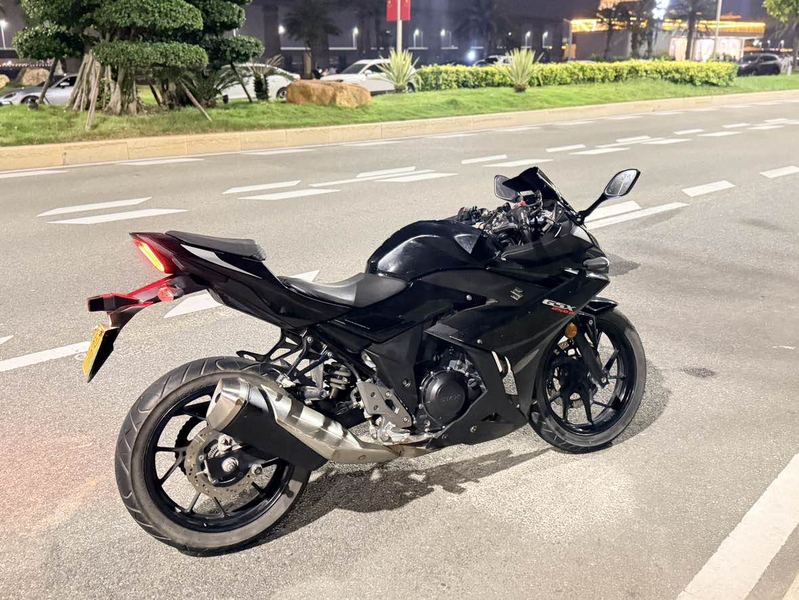 二手豪爵铃木GSX250R