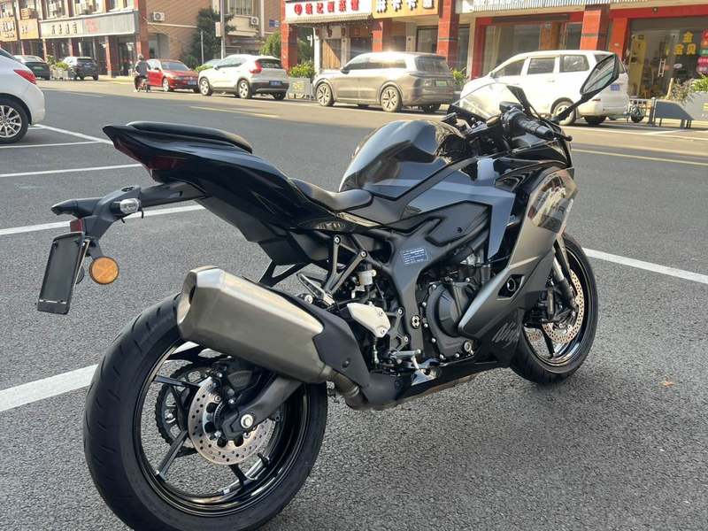 二手川崎ZX-4R