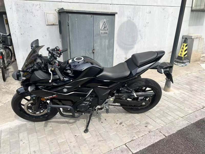 二手豪爵铃木GSX250R