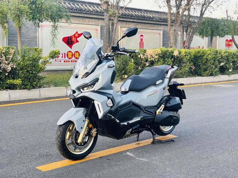 二手三阳哈士奇 Husky ADV150